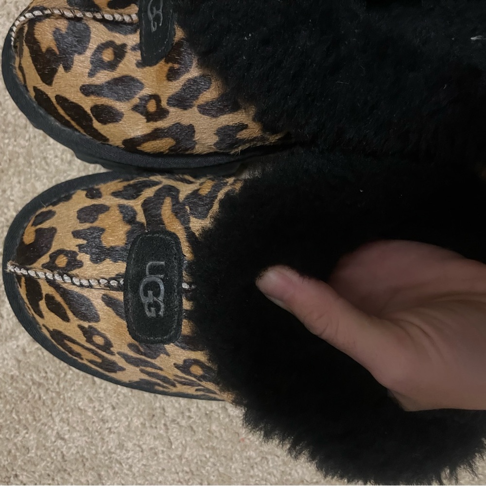 Women’s UGG slippers